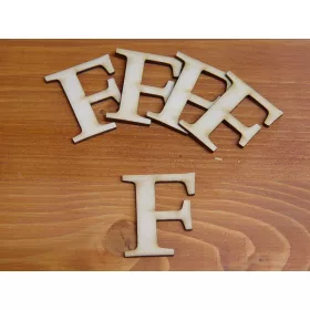 Natúr fa - Betű Carmen 5db/csomag 5cm