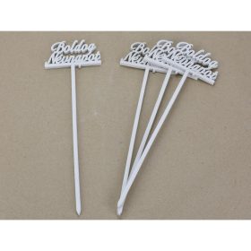   Beszúrós "Boldog névnapot" felirat fehér 29cm 4db/csomag