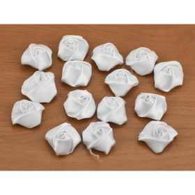 Esküvői szatén rózsafejek 2cm 15db/csomag