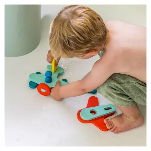 Repülős fürdőjáték habszivacsból