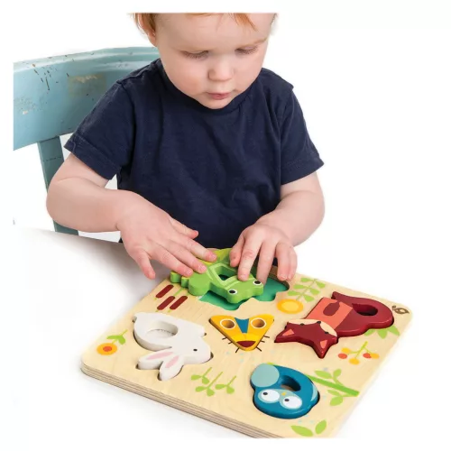 Tapintós fa puzzle állatokkal, Tender Leaf