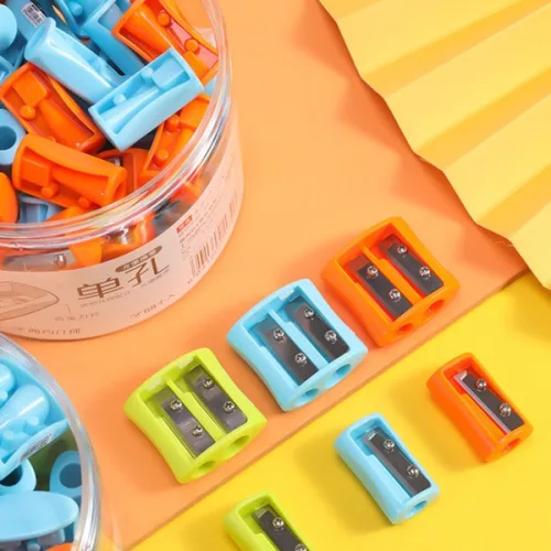 Hegyező 1 lyukú M&G "Color" vegyes színek|színes, APSN1297
